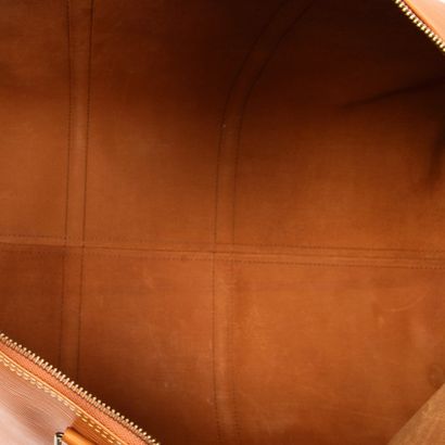 LOUIS VUITTON
Keepall