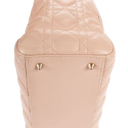 DIOR 
Lady Dior