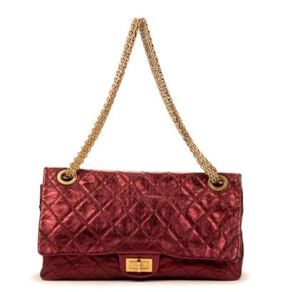 CHANEL
Large 2.55 reedition bag in burgundy...