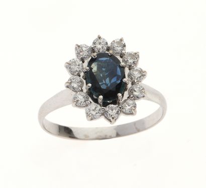 Ring
in 18K white gold 750/°° set with a...