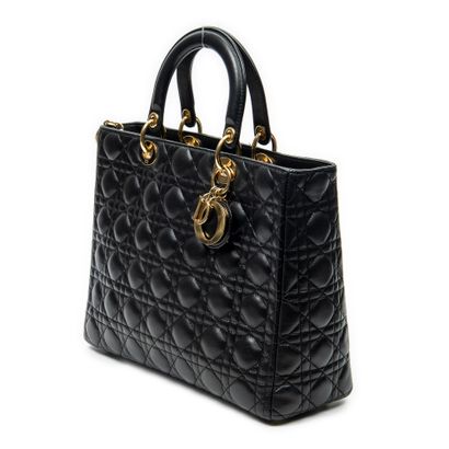 DIOR
Lady Dior