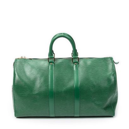 LOUIS VUITTON 
Keepall