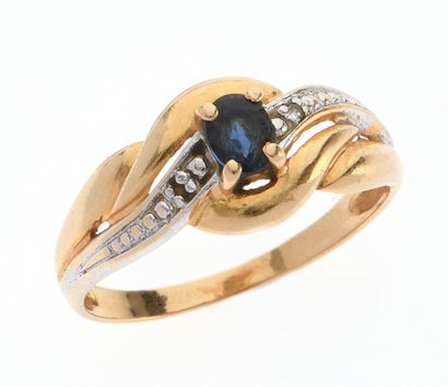 Ring
in 18K yellow gold 750/°° with a scroll...