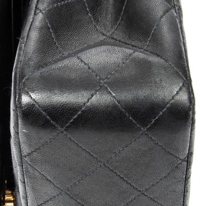 CHANEL 
Timeless Classique double flap