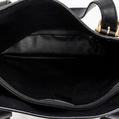 CELINE
Vintage bucket bag in black and brown...