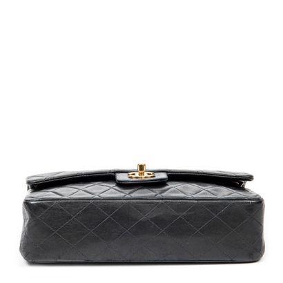 CHANEL 
Timeless Classique double flap