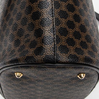 CELINE
Vintage bucket bag in black and brown...