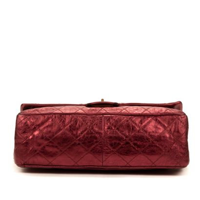 CHANEL
Large 2.55 reedition bag in burgundy...