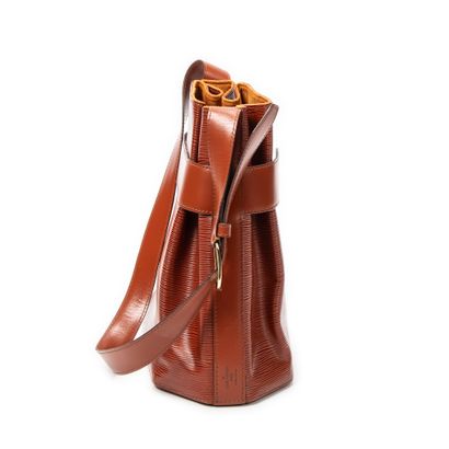 LOUIS VUITTON
Shoulder bag in bronze-colored...