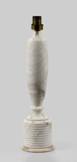 Italian work
Alabaster lamp 
Height: 50 ...