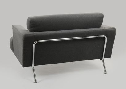 Cassina Editor
Armchair
Signed 
78 x 120...