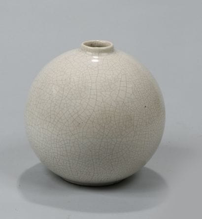FRENCH work 1930
Spherical vase in crackled...