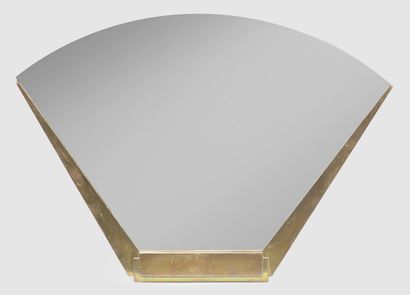 Italian work
Brass mirror
H: 65 x 91 cm
(some...