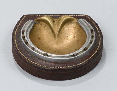 HERMES PARIS
Ashtray in gilt bronze and brown...
