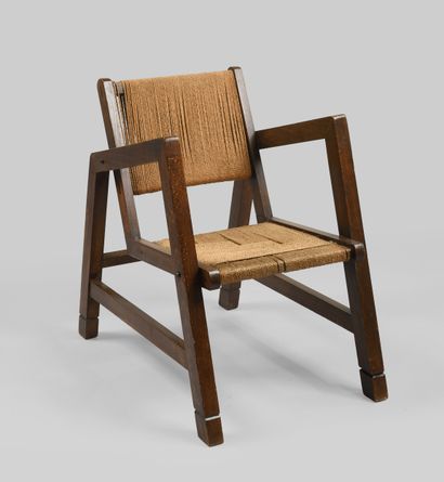 Arts & Crafts
Modernist children's armchair...