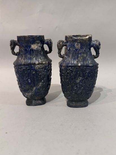 CHINA - Pair of small VASES in carved hard...