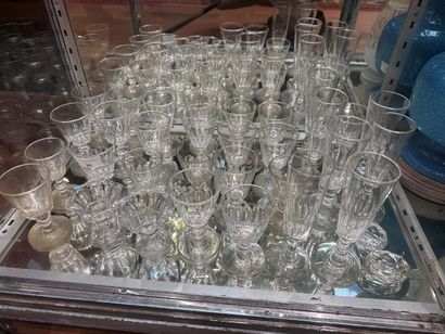 MANNETTE: SERVING PARTS of crystal and glass...