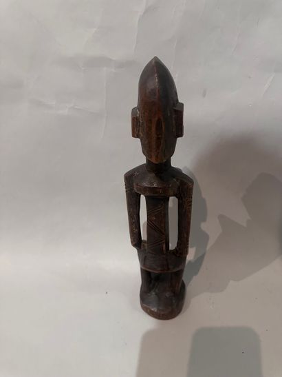 MALI - Woman sculpture in wood. 38 x 10 x...