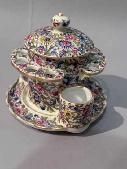 TABAC BOX in polychrome enameled porcelain...