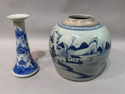 CHINA - Set of two various VASES: 
- White-blue...
