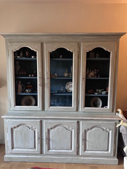 BIBLIOTHEQUE in grey-blue lacquered wood...