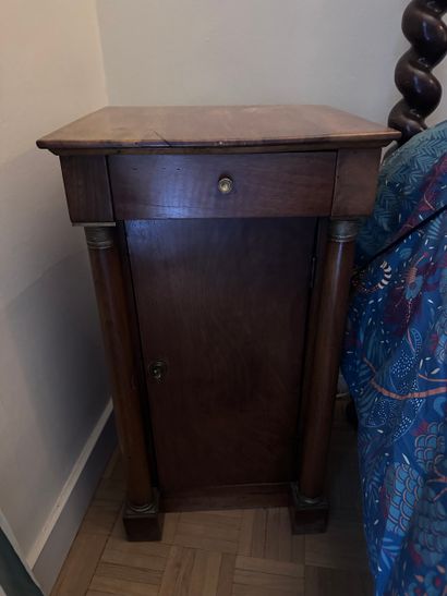 CHEVET in fruitwood, the uprights in detached...