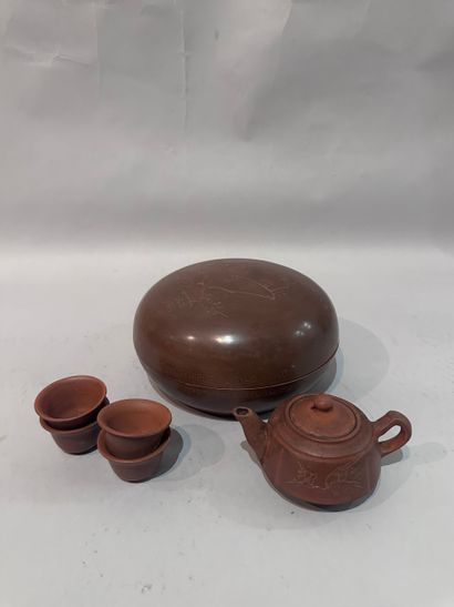 CHINA - Small terracotta tea service including...