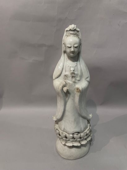 CHINA - Chinese white GUANYIN on a lotus-decorated...
