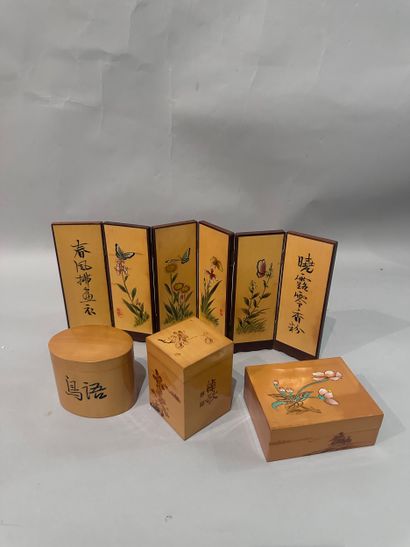 CHINA - Painted bamboo set including: three...