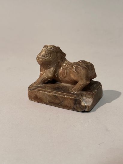 CHINA - HIDE - in hard stone decorated with...