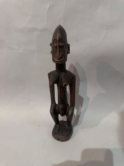 MALI - Woman sculpture in wood. 38 x 10 x...