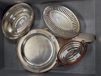 Silver-plated metal CASE, pastries, basket,...