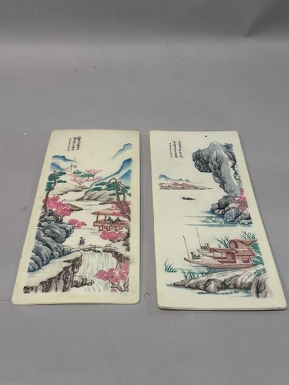 CHINA - Two decorative resin PLAQUES with...