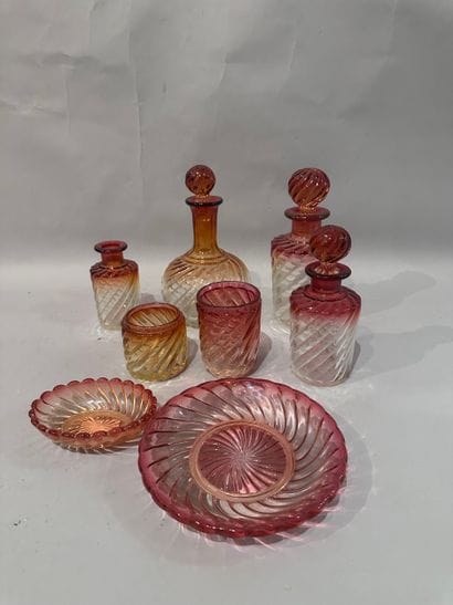 BACCARAT
Yellow and red twisted glass toiletry...