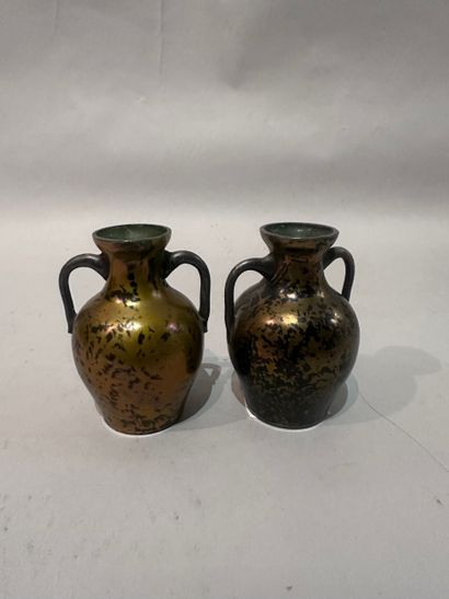 Pair of small engraved glass AMPHORES with...