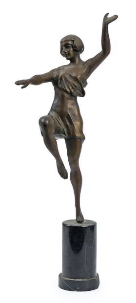 Work from the 1930s
Dancer 
Bronze with golden...