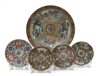 CHINA, Canton - 19th century
Polychrome enameled...