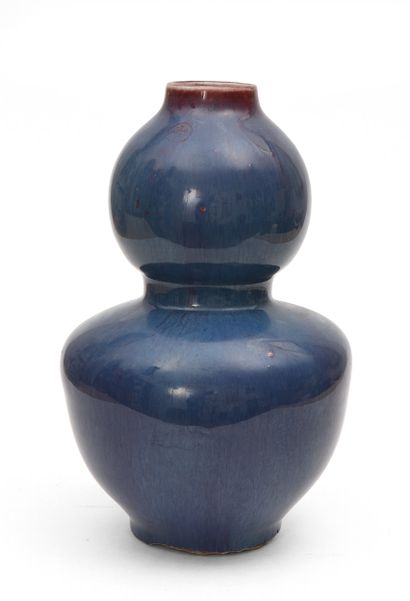 CHINA - Early 20th century
Flamed red enameled...