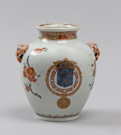 Samson - 20th century
Small porcelain jar...