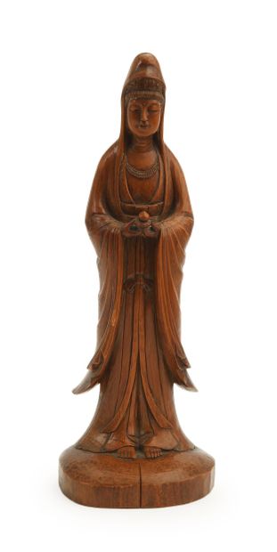 JAPAN - 20th century
Boxwood Okimono, standing...