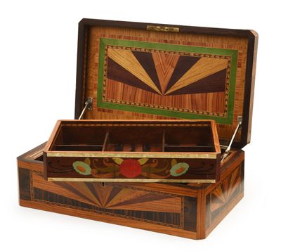 20th century work
Exotic wood and mother-of-pearl...