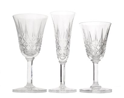 ST LOUIS - SERVING SET of crystal glasses...