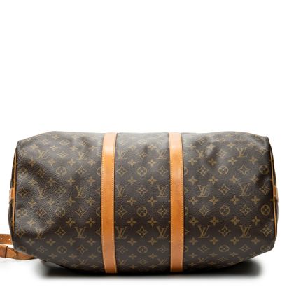 LOUIS VUITTON 
Sac modèle 