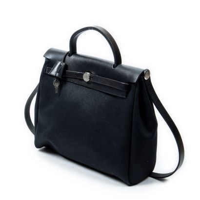 HERMES Paris 
Sac modèle 