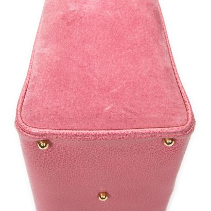 GUCCI
Sac à main en cuir de porc sauvage...