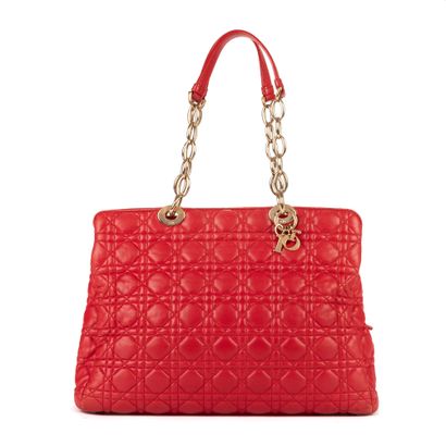 Christian DIOR
Sac type tote en cuir souple...