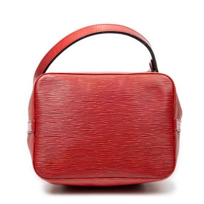 LOUIS VUITTON 
Sac modèle 