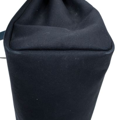 HERMES Paris 
Sac modèle «Herbag 2 en 1»...