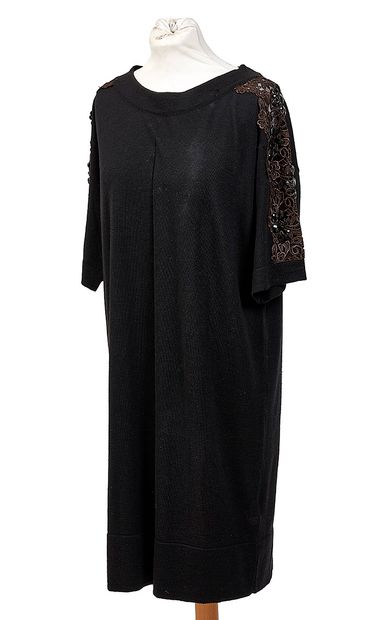 BLUMARINE
Robe pull en laine vierge noire,...