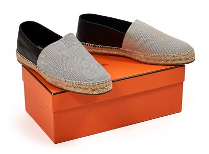 HERMES Paris
Made in Spain
Paire d'espadrilles...